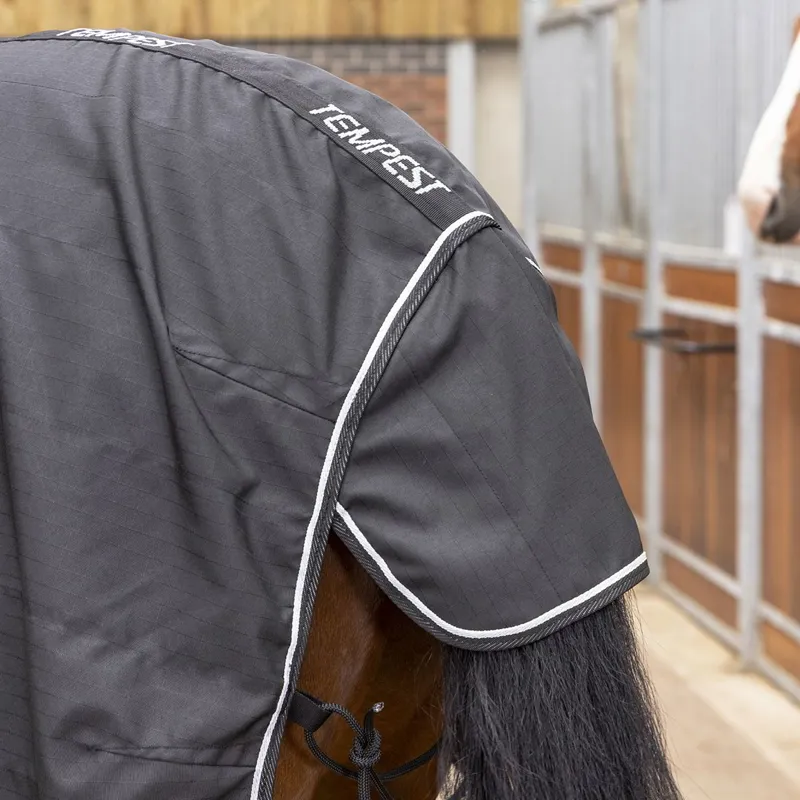 Shires Tempest Original Lite 600D 0g Combo Neck Stable Sheet - Black-4