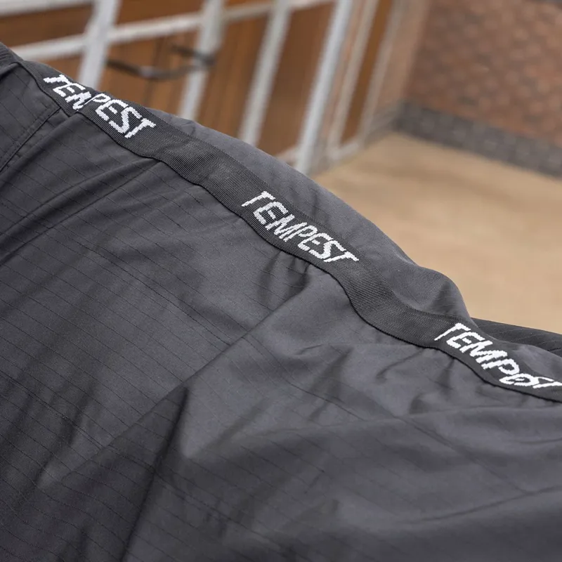 Shires Tempest Original Lite 600D 0g Combo Neck Stable Sheet - Black-1