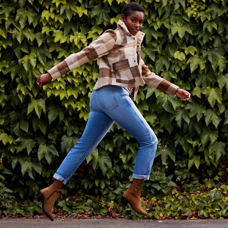 Ariat Tilbury Ladies Short Western Boots - Carmel Suede-3