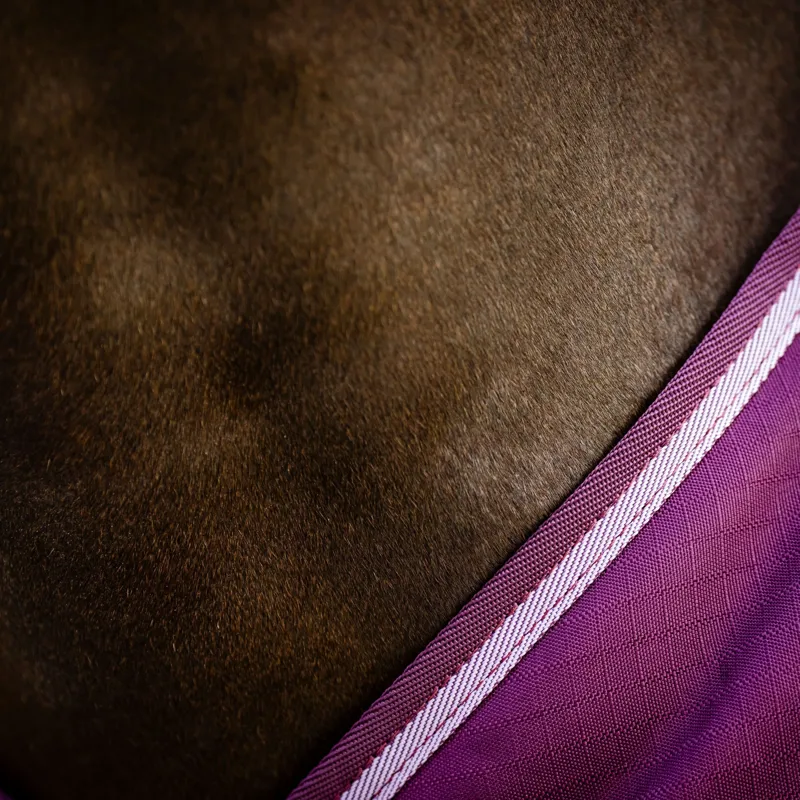 Bucas Freedom 150g Stable Blanket - Blackberry-3