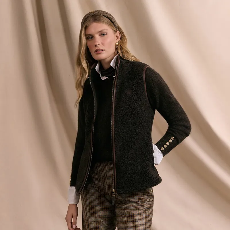 Holland Cooper Country Fleece Womens Vest - Chocolate Borg-5