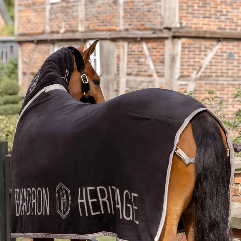 Eskadron Heritage Fleece Cooler - Black-2