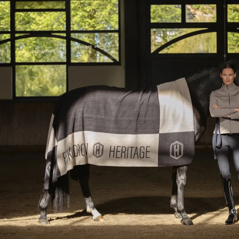 Eskadron Heritage Fleece Cooler - Black-3