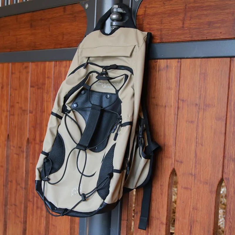 Grooming Deluxe Grooming Backpack - Beige-2
