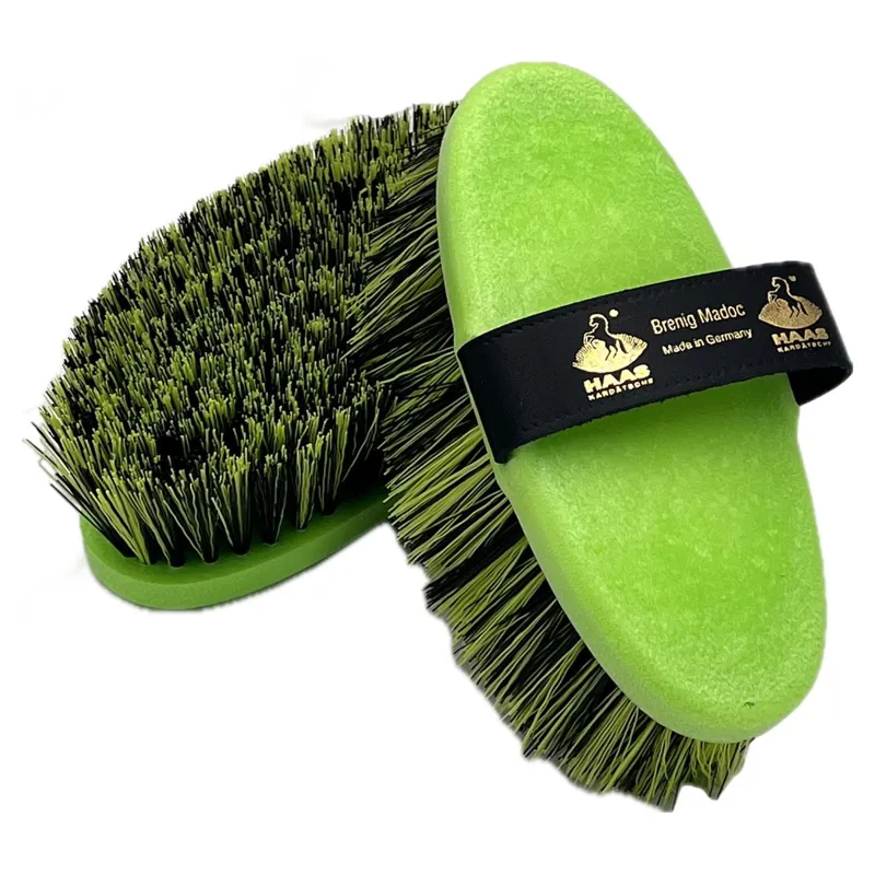 HAAS Brenig Madoc Flick Brush - Green