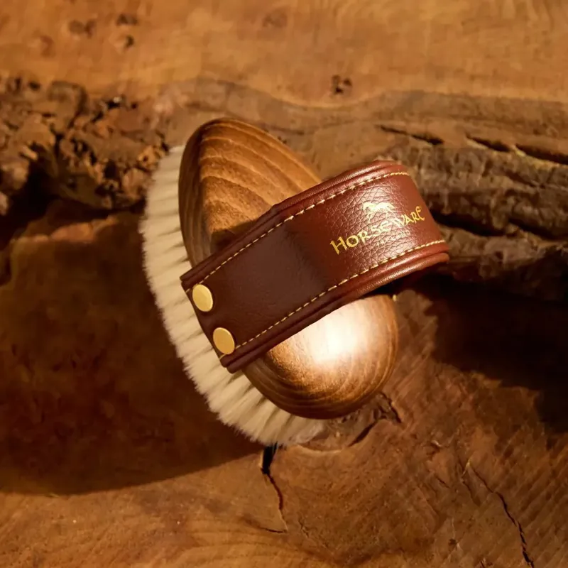 Horseware Signature Face Brush