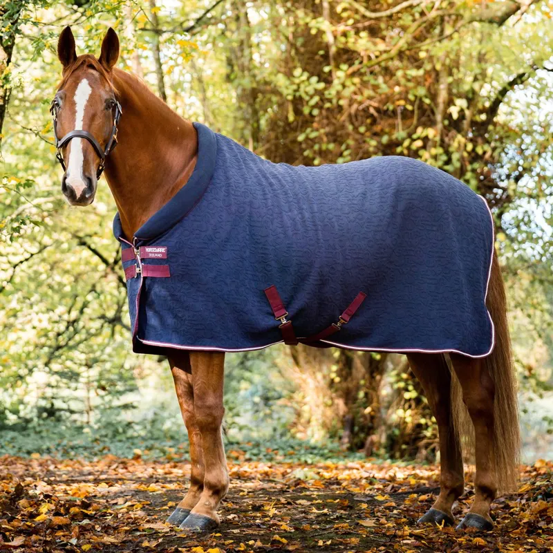 Horseware Embossed Cosy Neck Cooler Navy HW Print/Burgundy/White