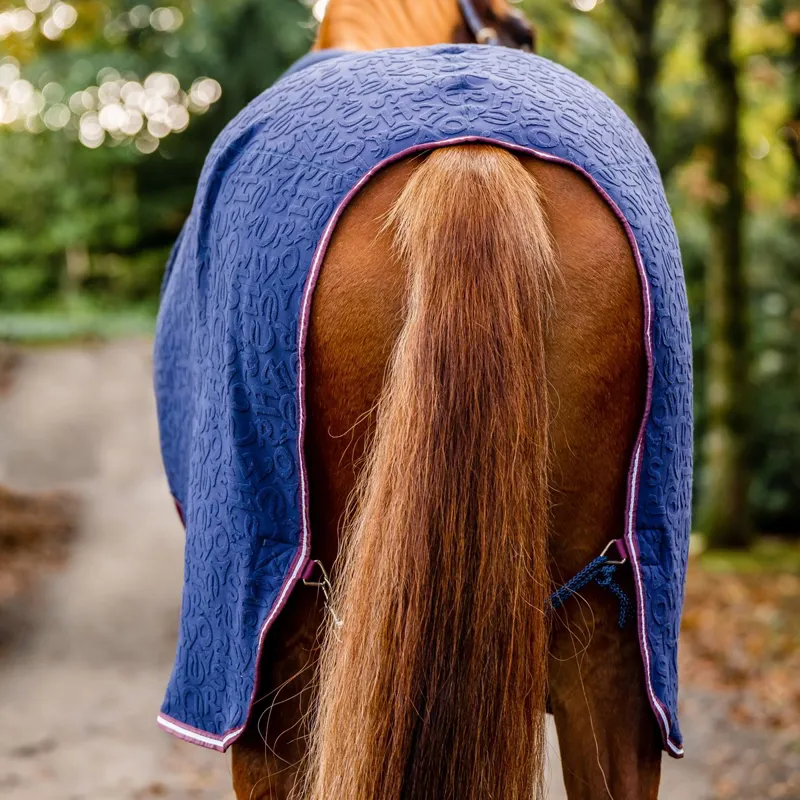 Horseware Embossed Cosy Neck Cooler Navy HW Print/Burgundy/White-4