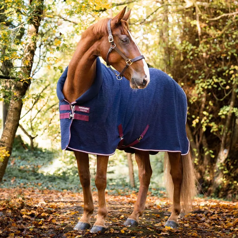 Horseware Embossed Cosy Neck Cooler Navy HW Print/Burgundy/White-9