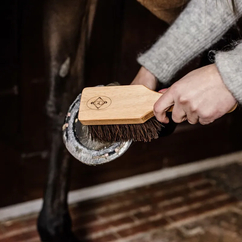 Grooming Deluxe Hoof/Bucket Brush-1