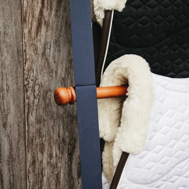 Grooming Deluxe Luxe Saddle Pad Holder-2