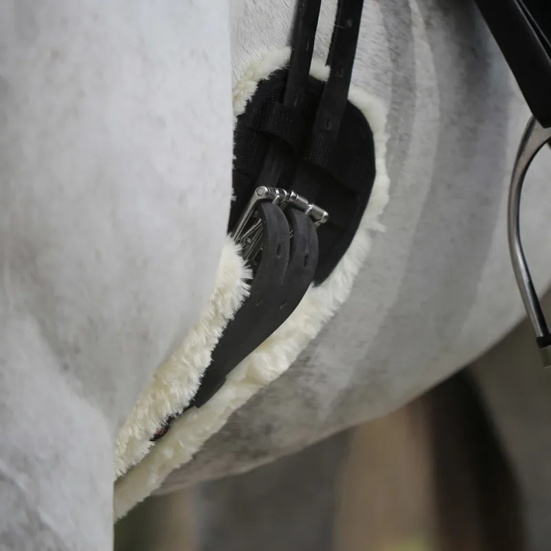 Kentucky Faux Sheepskin Dressage Girth - Black-4