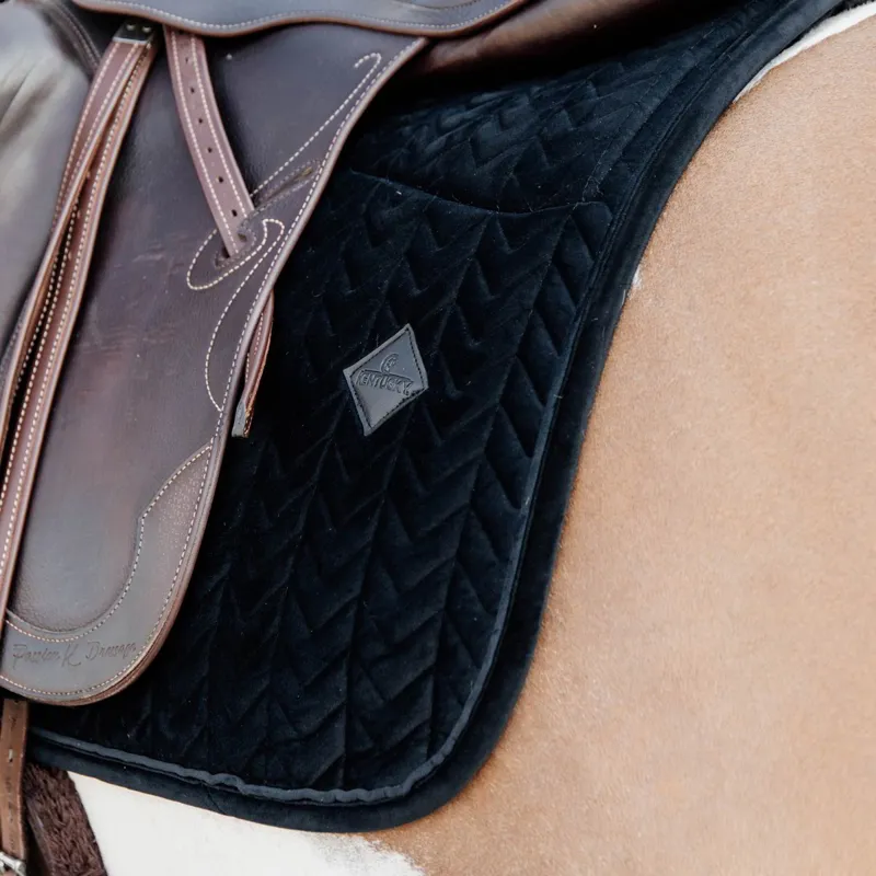 Kentucky Skin Friendly Velvet Dressage Saddle Pad - Black-2