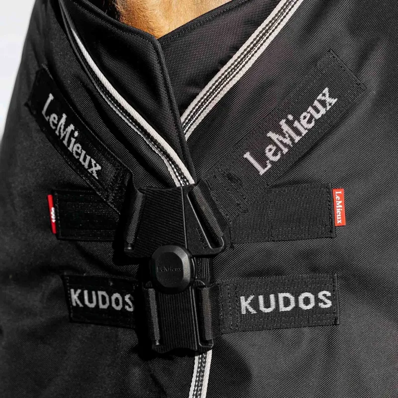 LeMieux Kudos NeoLock 200g Detachable Neck Turnout Blanket - Black-3