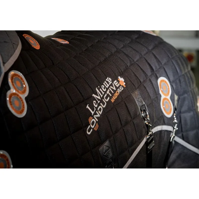 LeMieux Conductive Magno Therapy Blanket - Black-2