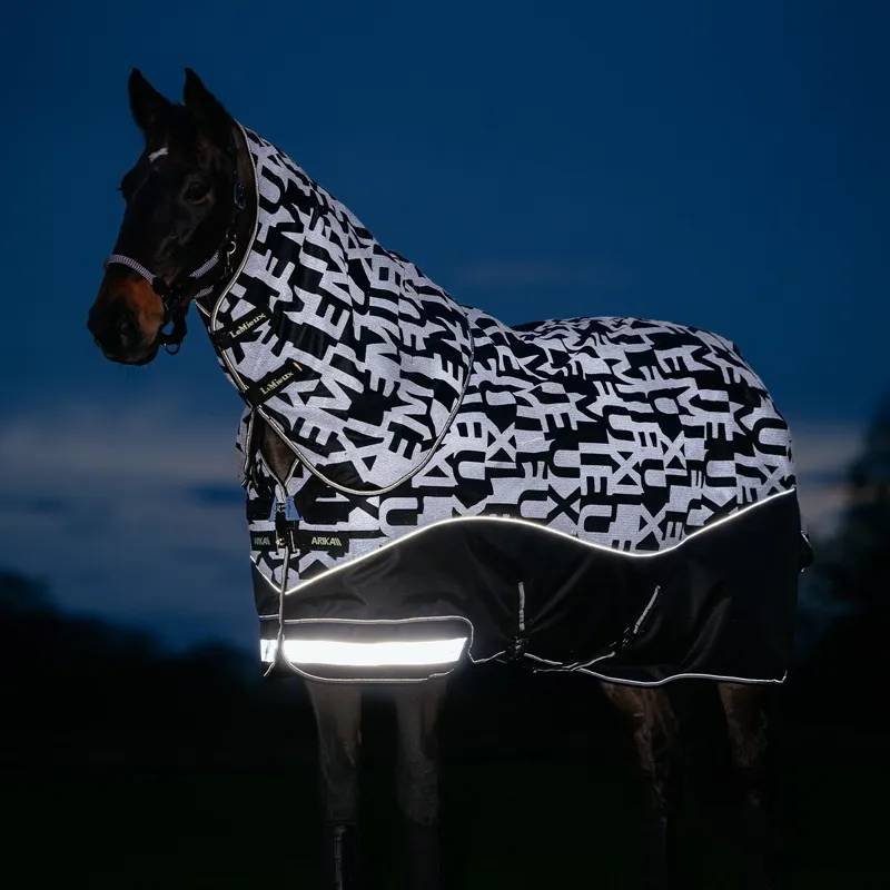 LeMieux Arika 600D Reflective Detachable Neck 200g Turnout Blanket - Black-2