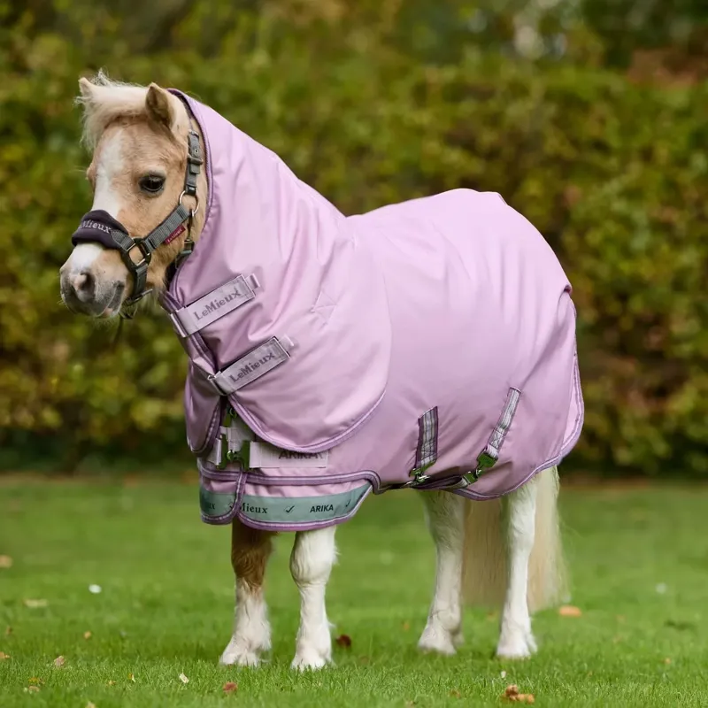 LeMieux Arika Ripstop 600D 50g Detachable Neck Turnout Blanket - Fondant-1