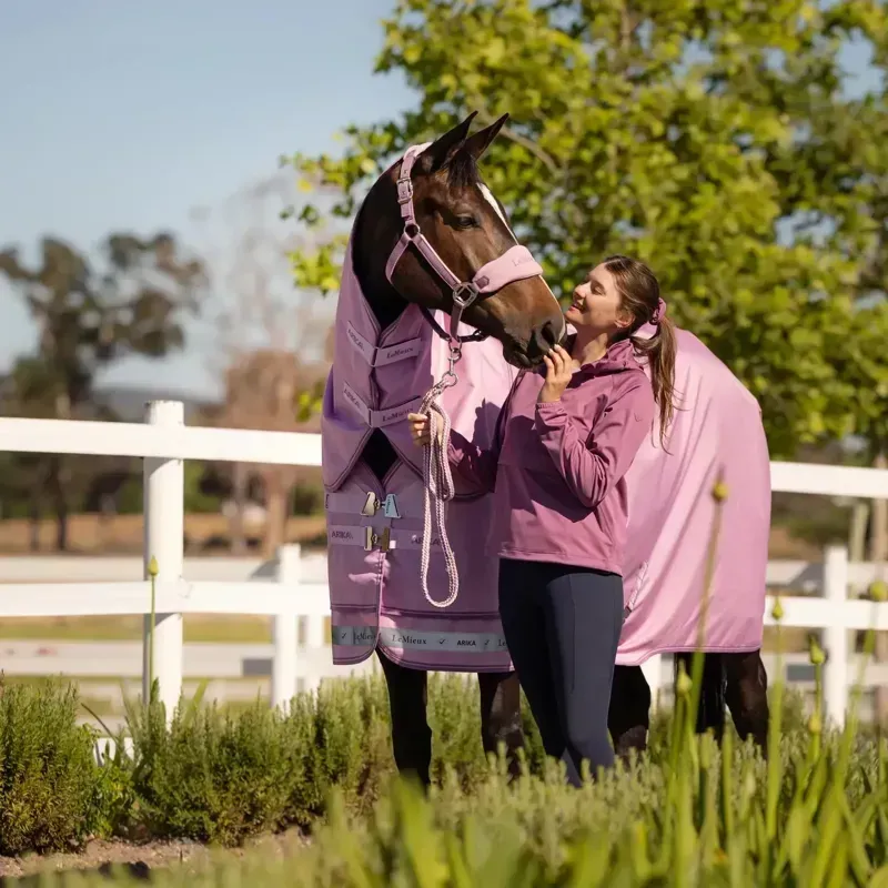 LeMieux Arika Ripstop 600D 0g Detachable Neck Turnout Blanket-Fondant-2