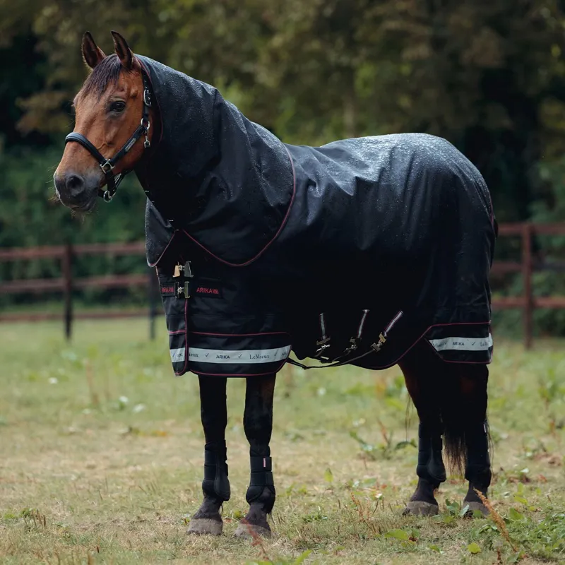 LeMieux Arika Storm-Tek Detachable Neck 200g Turnout Blanket - Black-1