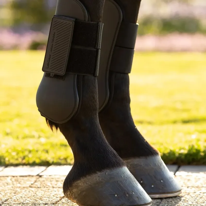 LeMieux Arika Tendon Boots Black-2