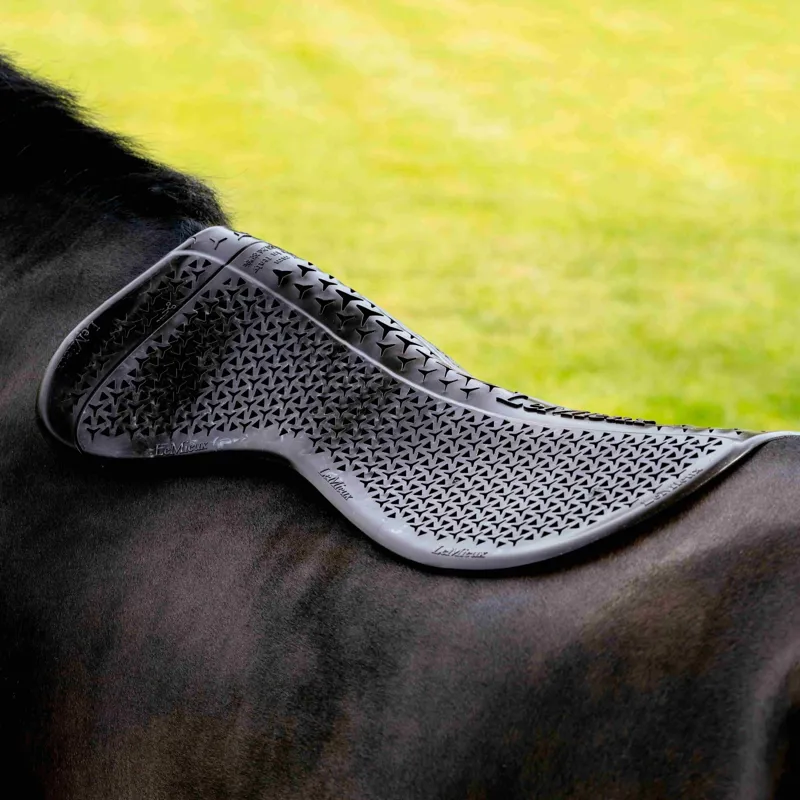 LeMieux Gel-Tek Shaped Half Pad - Brown-1