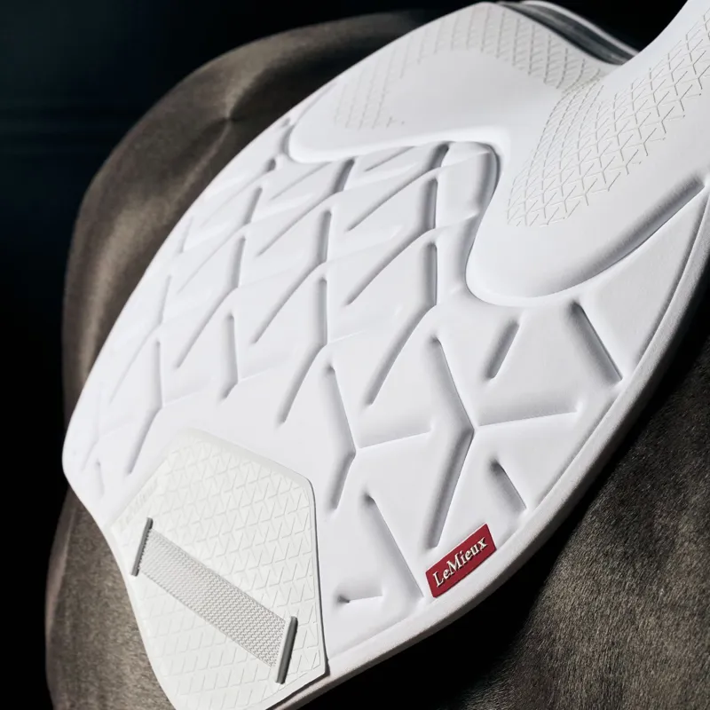 LeMieux ProForm Moulded Close Contact Saddle Pad - White-2
