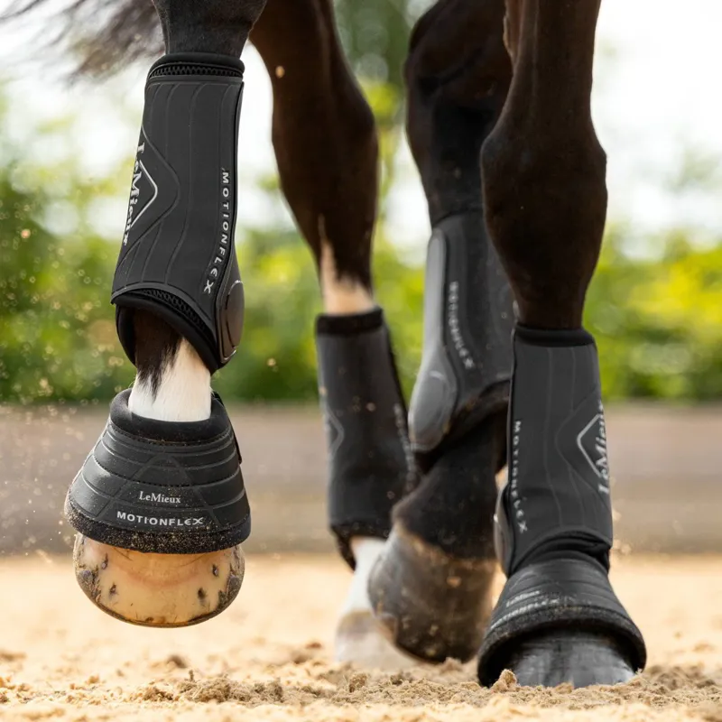 LeMieux Motionflex Bell Boots - Black-2