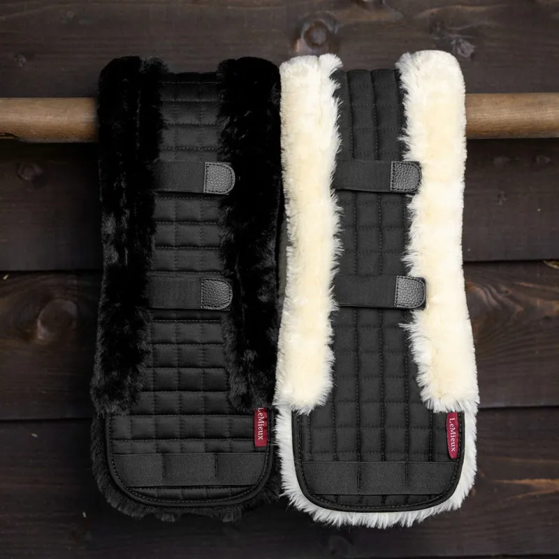 LeMieux Simuwool Dressage Girth Cover - Black-2