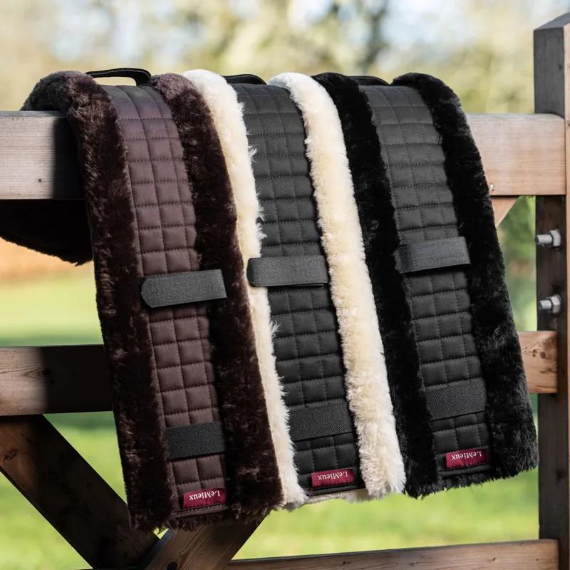 LeMieux Simuwool GP Girth Cover - Black/Natural-1