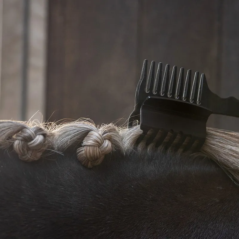 QHP Mane Comb with Clip - Black-1