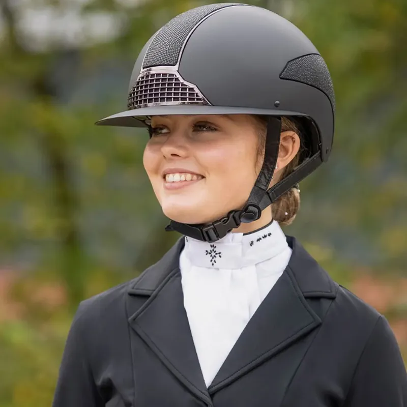QHP Nova Stock Tie - White/Black-2