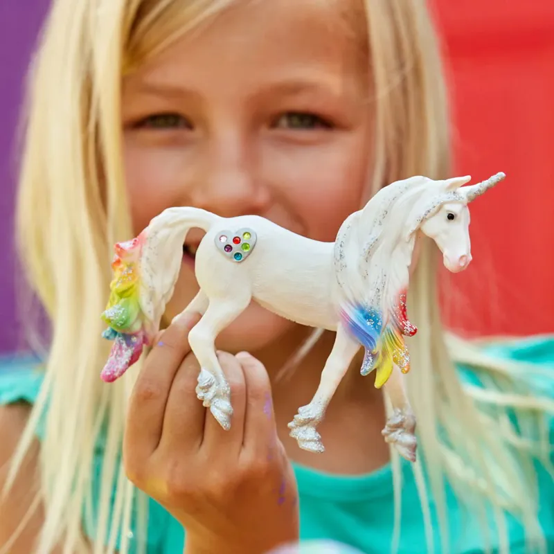 Schleich Bayala Rainbow Love Unicorn Stallion-2