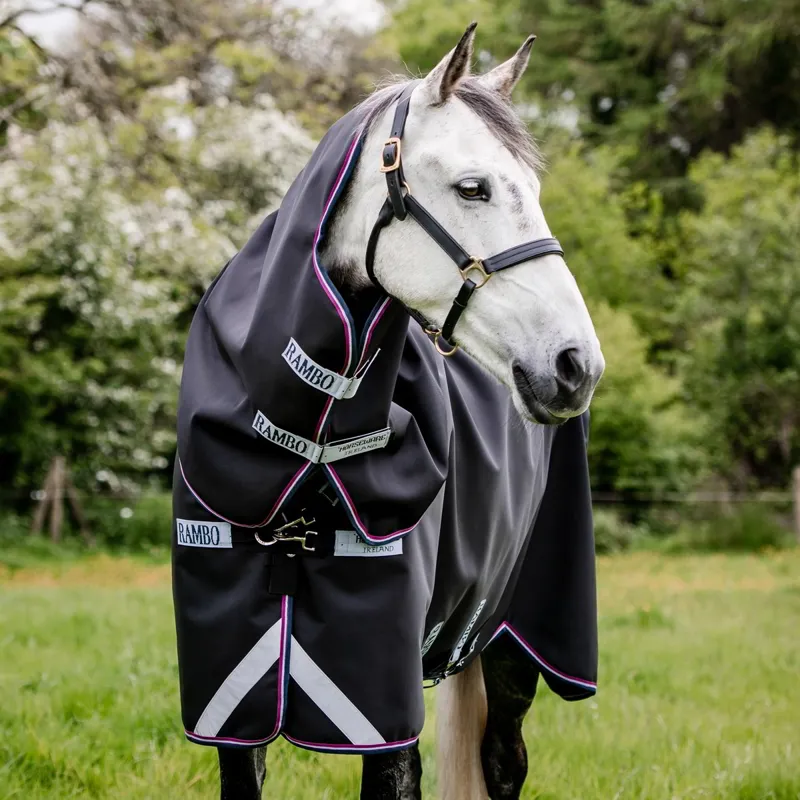 Rambo Supreme 1680D 0g Detachable Neck Turnout Blanket - Navy/Burgundy