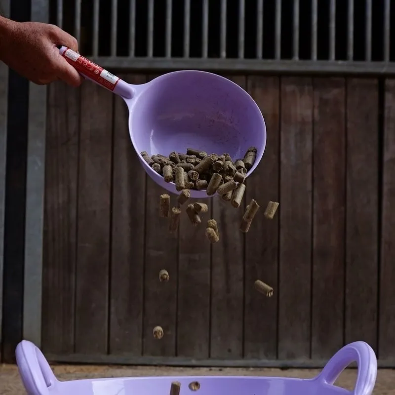 Red Gorilla Feed Scoop - Soft Purple-2