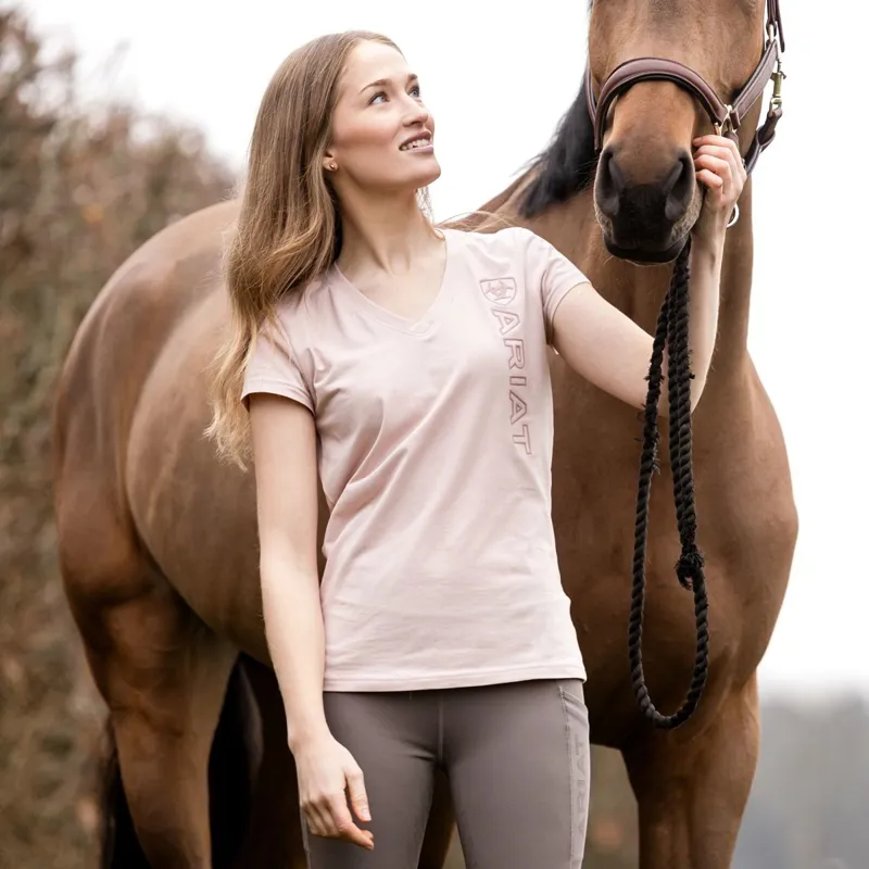 Ariat Vertical Logo Womens Tee - Sepia Rose