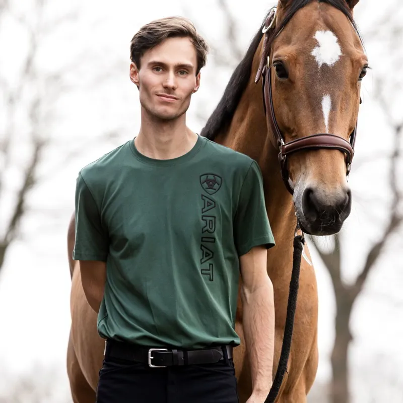 Ariat Vertical Logo Men's Tee - Monstera