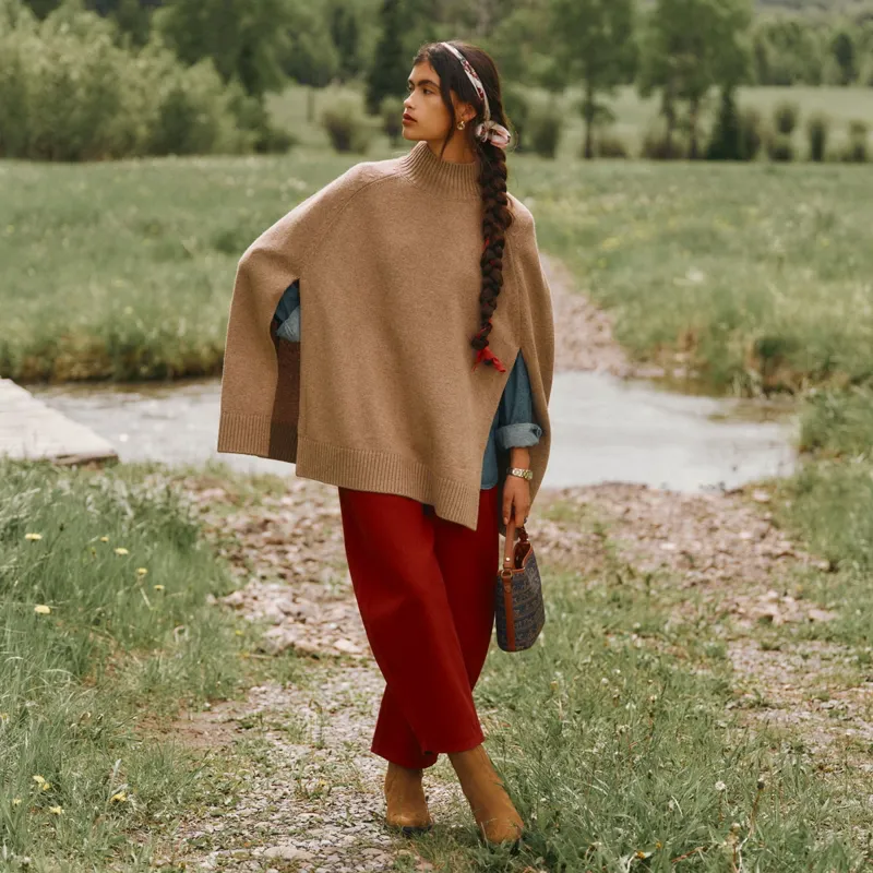 Joules Women's Knitted Cape - Tan/Horse Intarsia-1