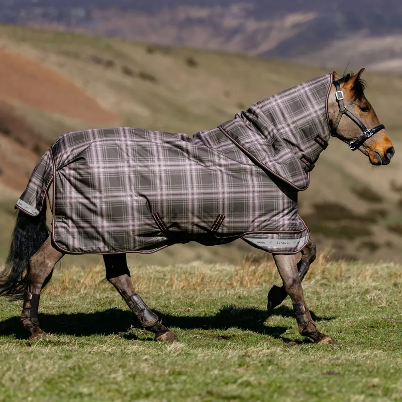 LeMieux Arika Heritage Check 900D Detachable Neck 200g Turnout - Cocoa