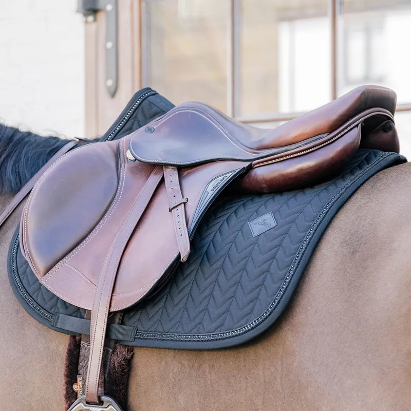Kentucky Metal Chain Jump Saddle Pad - Black-5