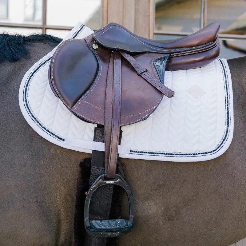 Kentucky Metal Chain Jump Saddle Pad - White-1