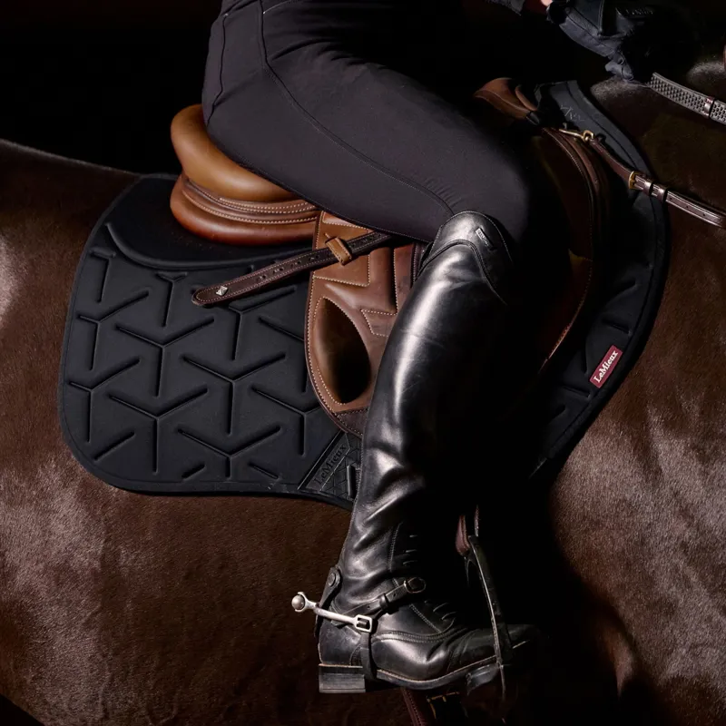 LeMieux ProForm Moulded Close Contact Saddle Pad - Black-1