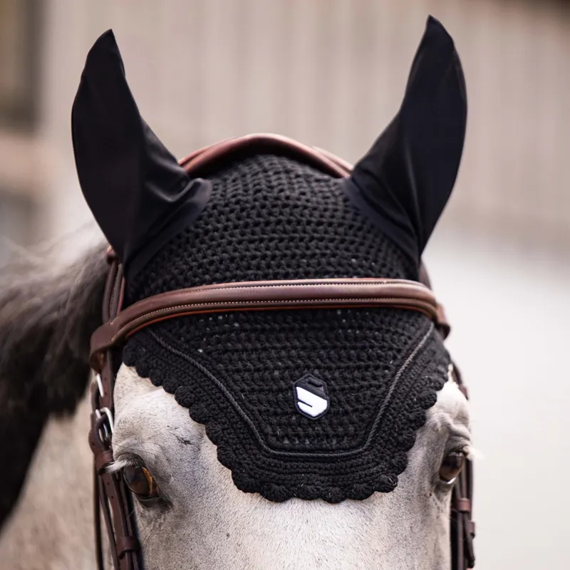 Samshield FlyShield Embroidery Fly Bonnet - Black