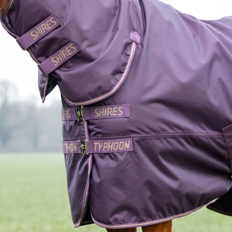 Shires Typhoon 100g Combo Neck Turnout Blanket - Black Cherry-1
