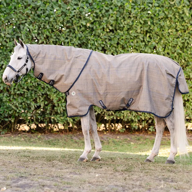 Amigo Revive Plus 900D 50g Detachable Neck Turnout Blanket - Seasonal