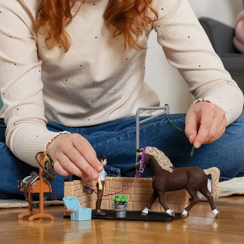 Schleich Washing Area with Emily and Luna Toy Set-4
