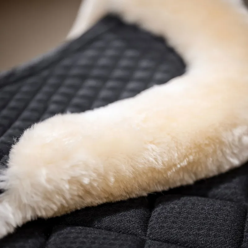 Horseware Sheepskin Half Pad - Black/Natural-2
