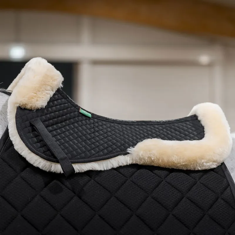 Horseware Sheepskin Half Pad - Black/Natural