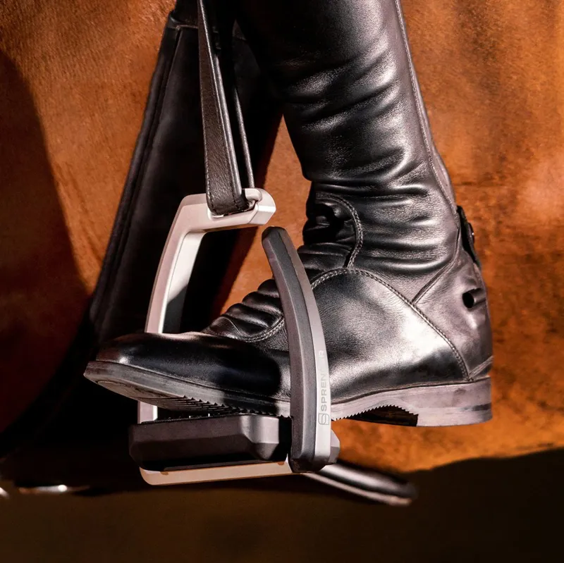Sprenger AERO Stirrups with Spikes - Black-2