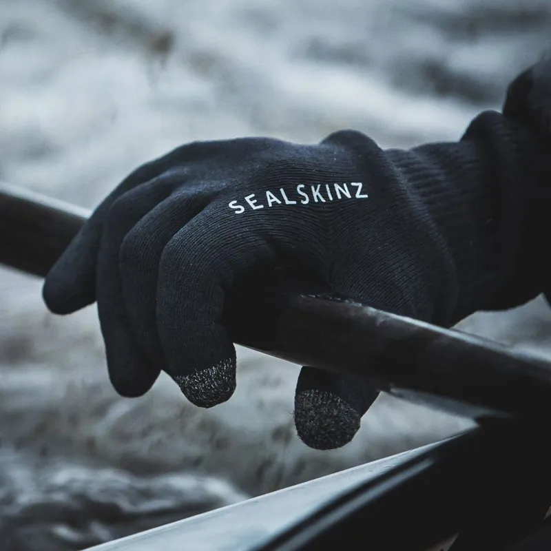 Sealskinz Waterproof All Weather Ultra Grip Knitted Gloves - Black-2