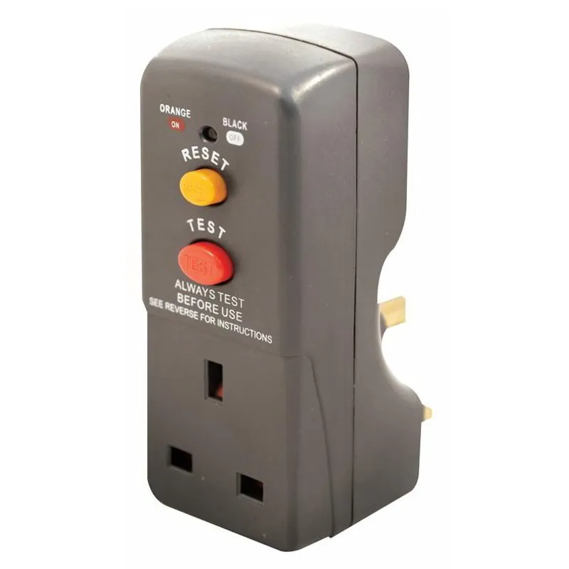Stockshop RDC Safety Adaptor 13AMP Fused